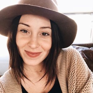 Meet your Posher, Sara